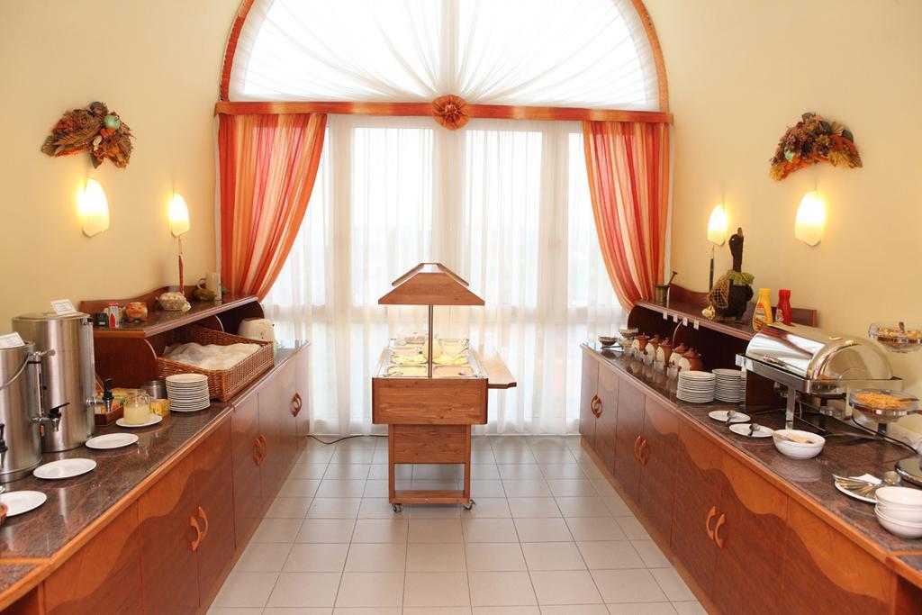 Hotel Napsugar Héviz Zewnętrze zdjęcie